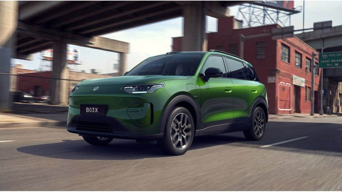 O SUV Leapmotor B03X, primeiro modelo na nova plataforma A da empresa, combina tecnologia avan&ccedil;ada e design moderno para o ambiente urbano.