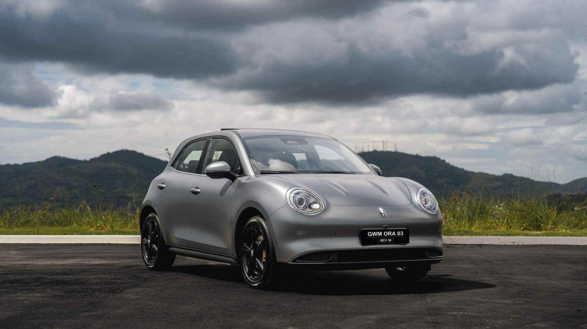 Outra adi&ccedil;&atilde;o &eacute; a cor Cinza Zenith, que at&eacute; ent&atilde;o estava dispon&iacute;vel apenas na vers&atilde;o GT