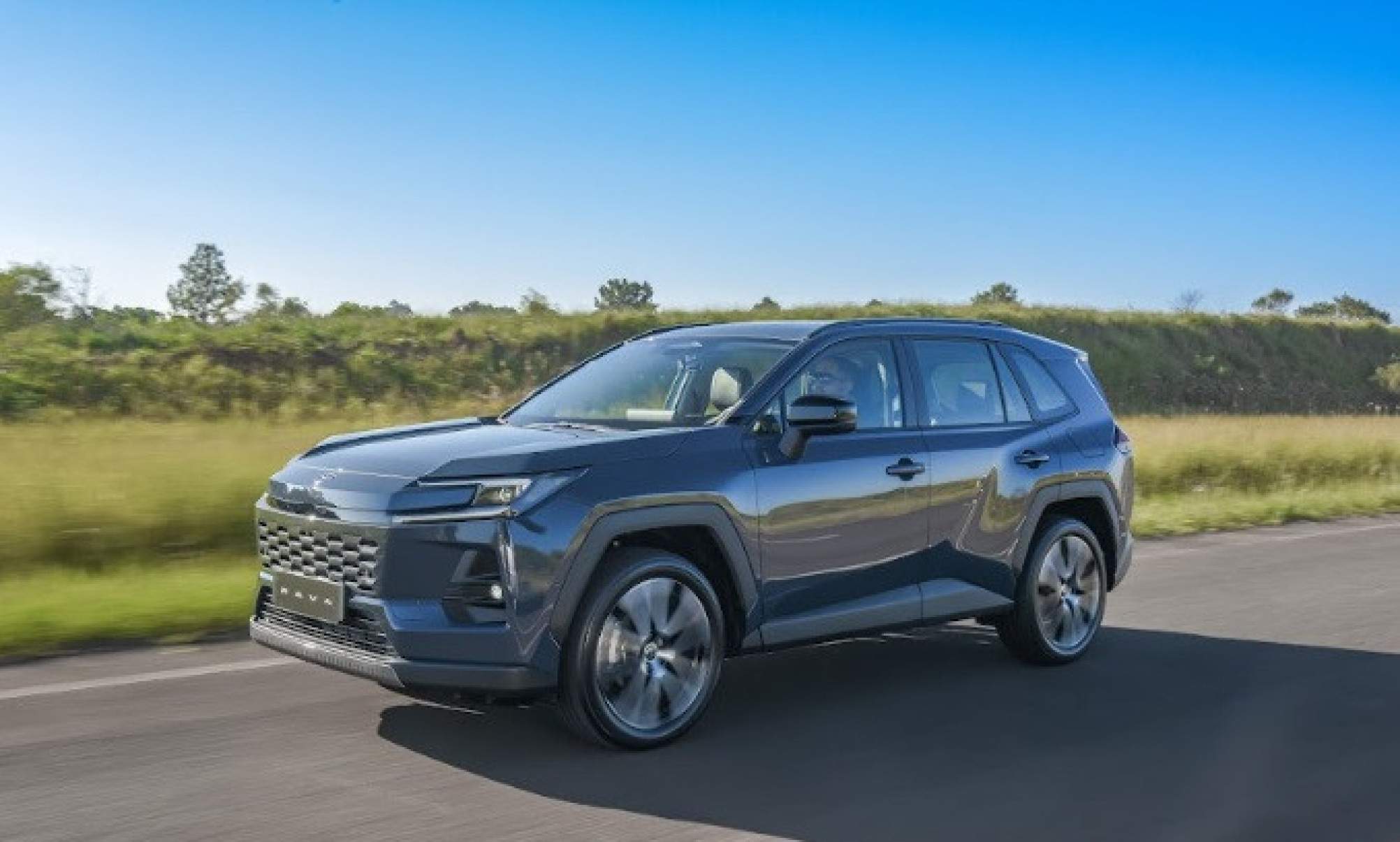 Toyota RAV4 em movimento