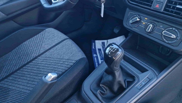 Volkswagen Tera 170TSI Manual