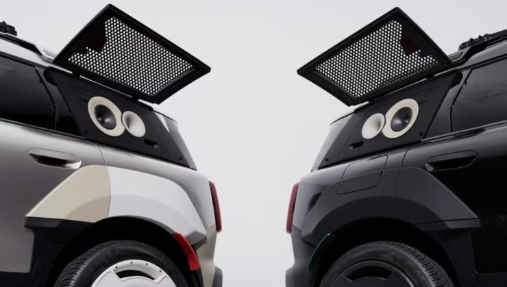 De um lado, h&aacute; alto-falantes, e do outro, um Walkman para colocar as m&uacute;sicas