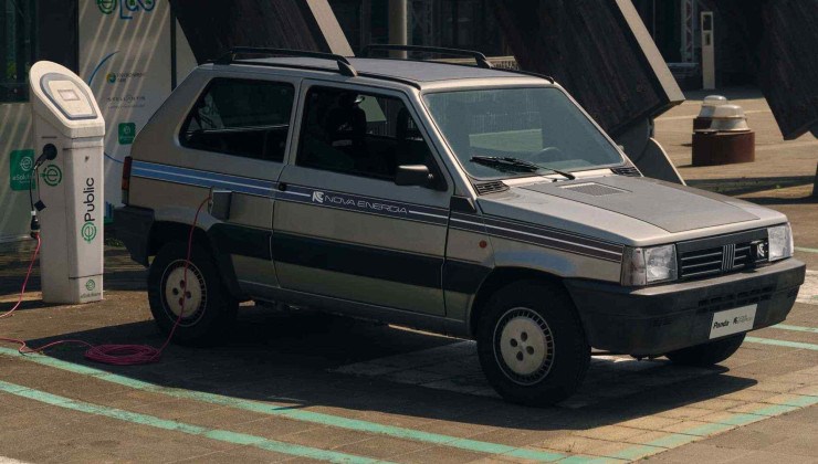 Fiat Panda NE mantem o mesmo visual do Panda original a combust&atilde;o -  (crédito: Divulga&ccedil;&atilde;o/Nova Energia)