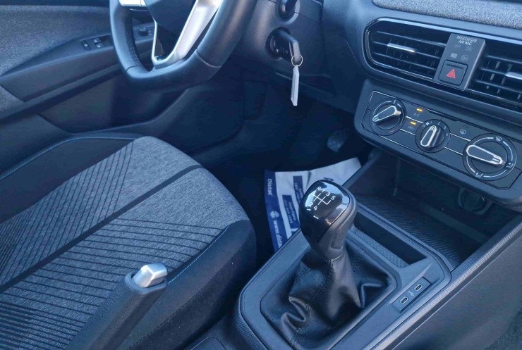 Volkswagen Tera 170TSI Manual