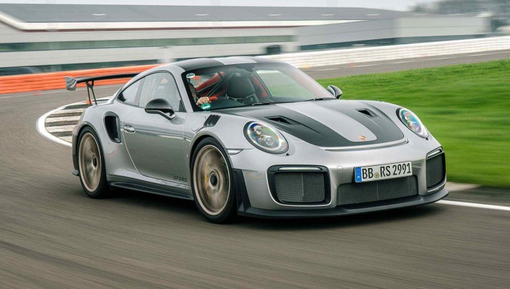 Porsche 911 GT2 RS Silverstone