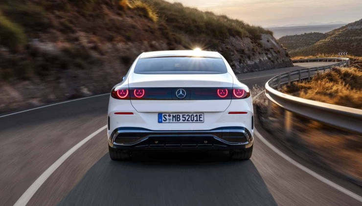 Mercedes-Benz C400 EV 4 Matic