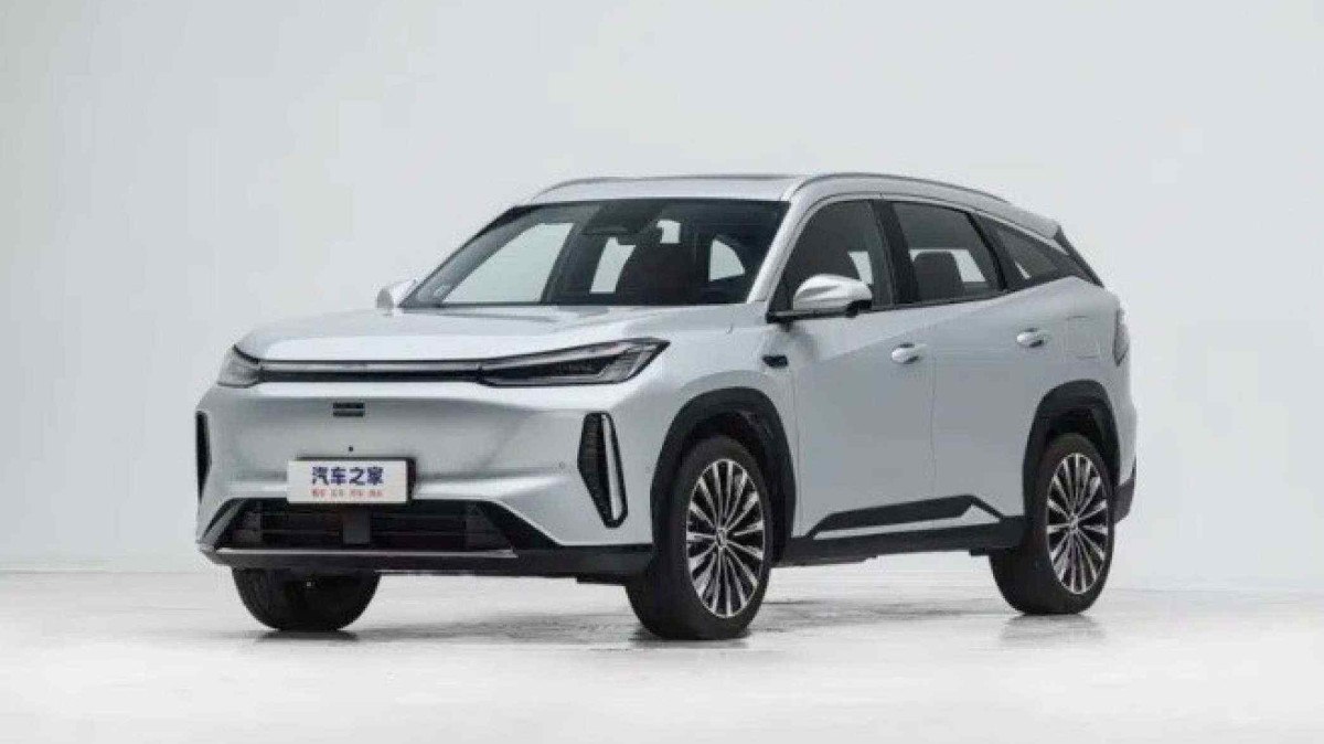 Geely Galaxy M7 de frente 