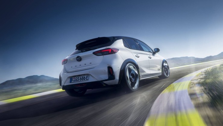 O Corsa GSE tem 276 cv e faz um 0-100 km/h em 5,5s
