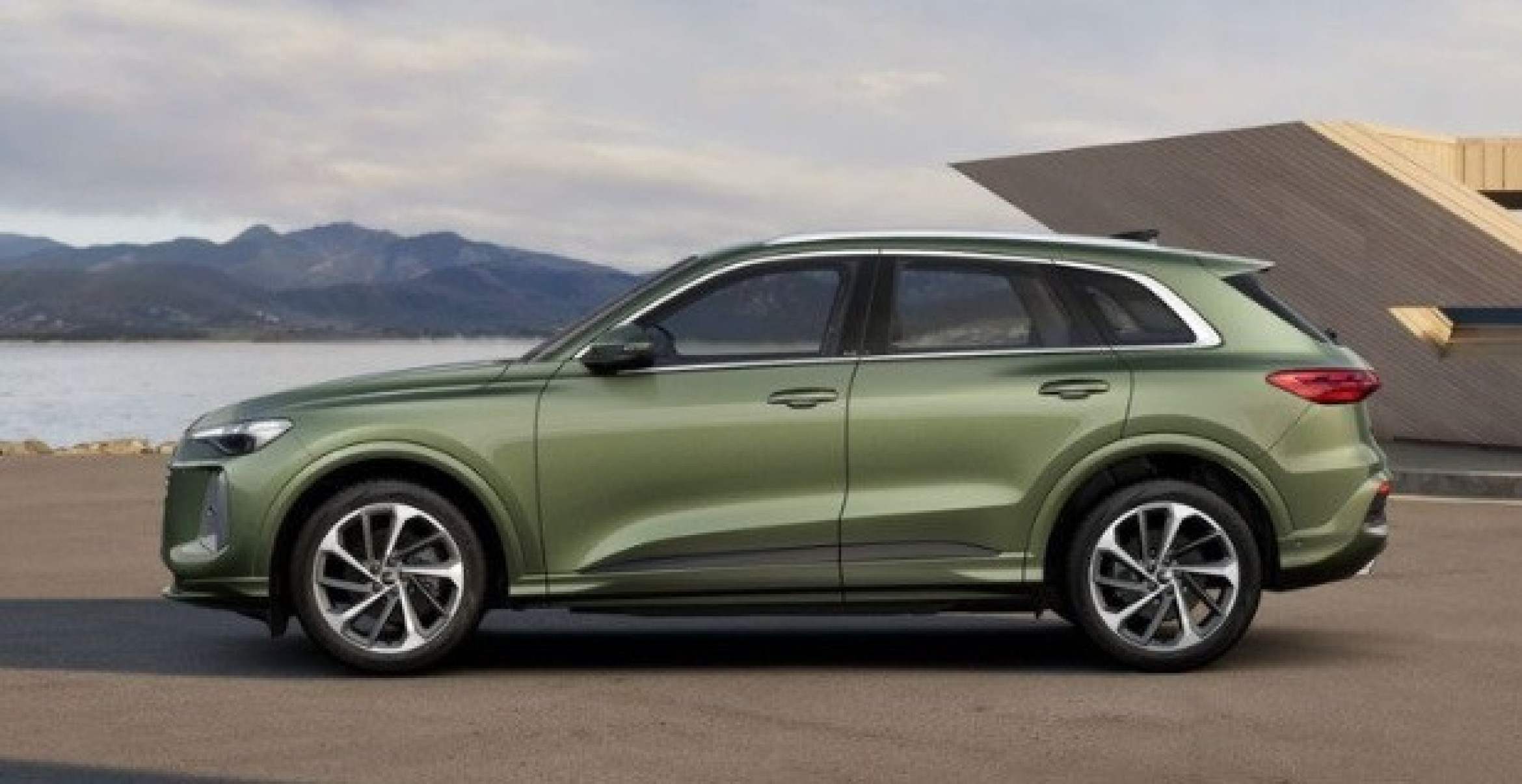 Audi Q5 Dynamic de lado