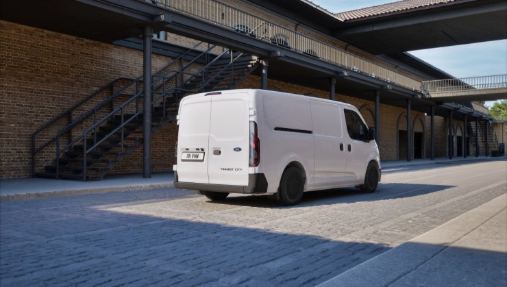 A Ford Pro anunciou o lan&ccedil;amento da van el&eacute;trica Transit City no Brasil