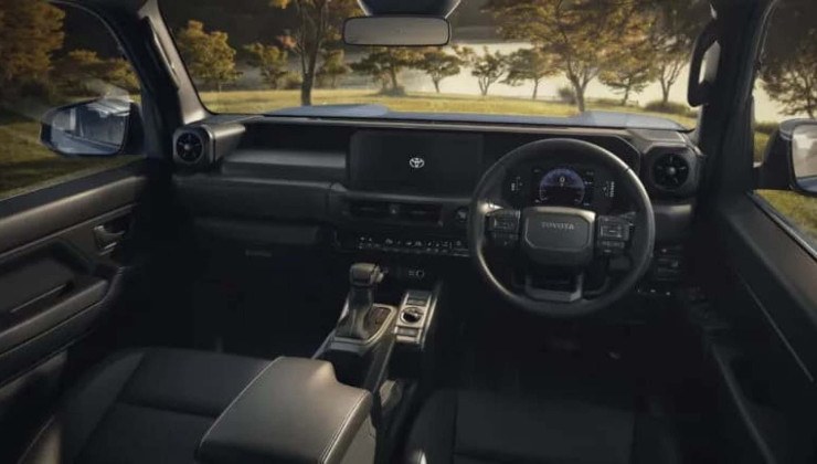 Interior do Land Cruiser FJ &eacute; similar aos demais modelos 4x4 da marca