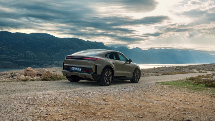 Porsche Cayenne Coup&eacute; Eletric