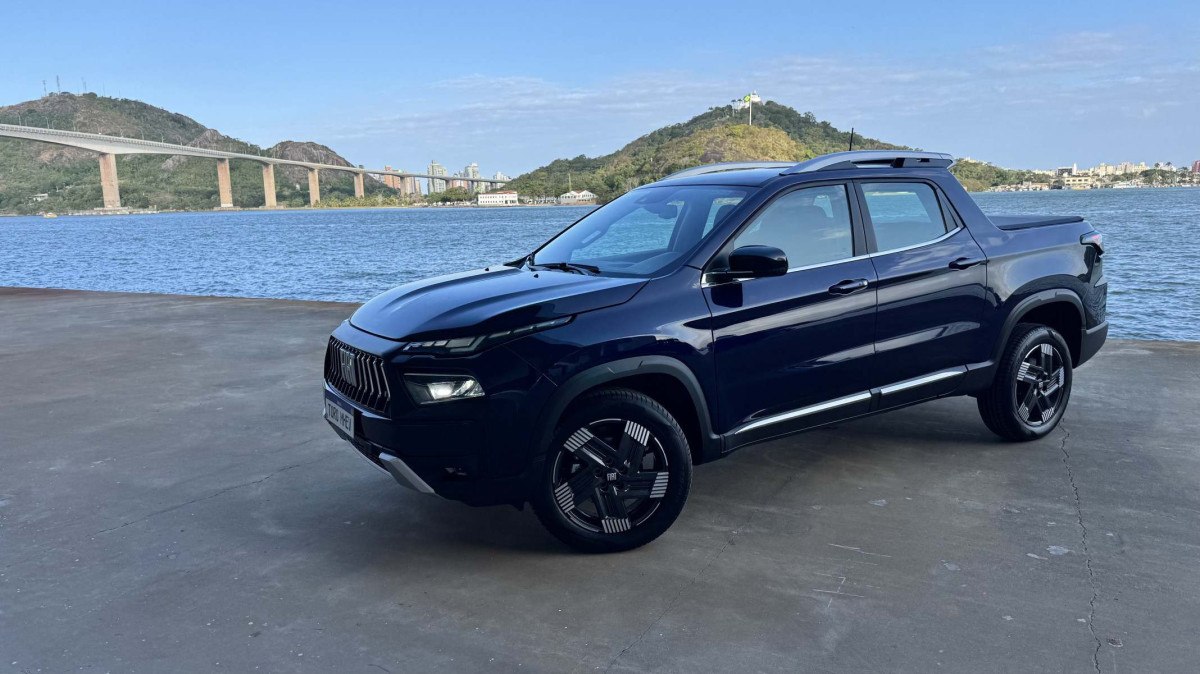 Fiat Toro chega com ADAS de série e duas versões MHEV a partir de R$ 197 mil