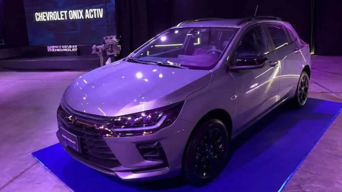 Chevrolet Onix Activ de frente