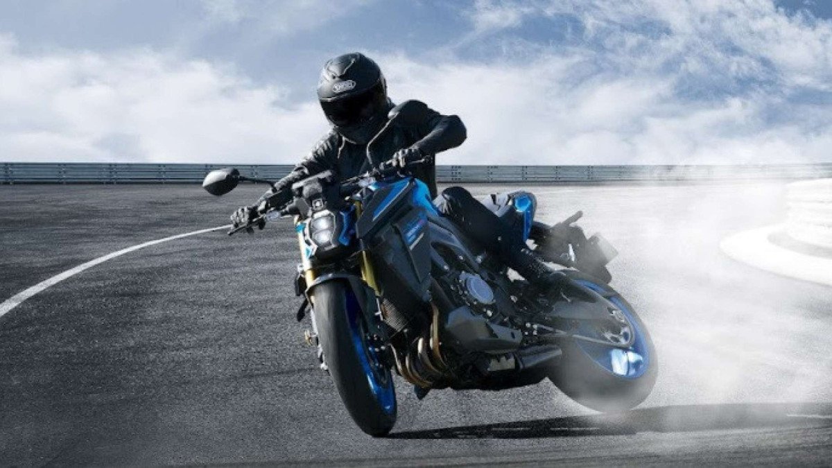 Suzuki GSX S-1000 2026/27 azul