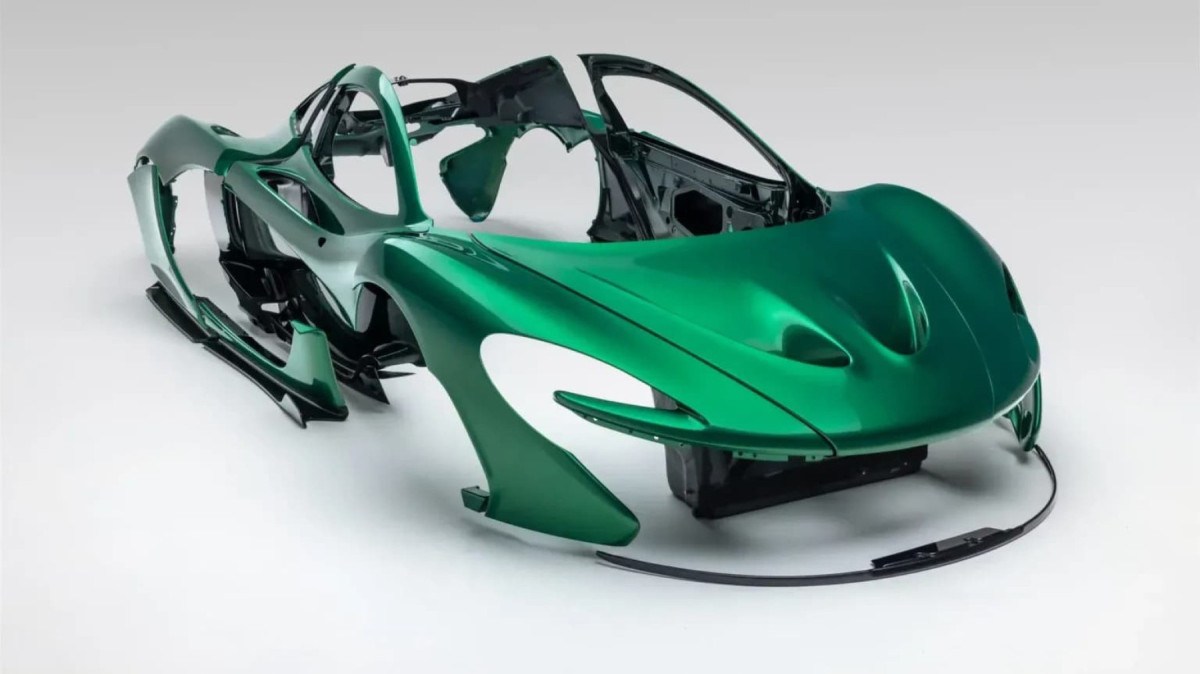 Carroceria de McLaren P1 foi vendida por mais de 200 mil dólares
