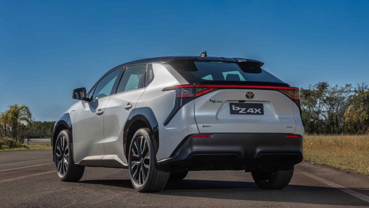 Toyota bZ4X aposta em visual diferent&atilde;o