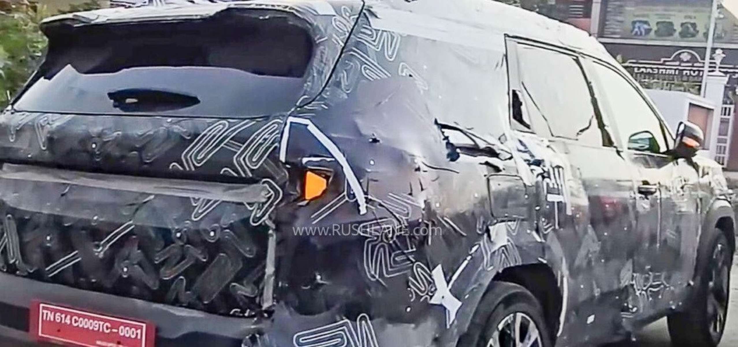 Traseira do Renault Duster de 7 lugares 