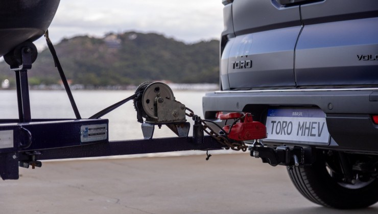 Engate reboque Fiat Toro