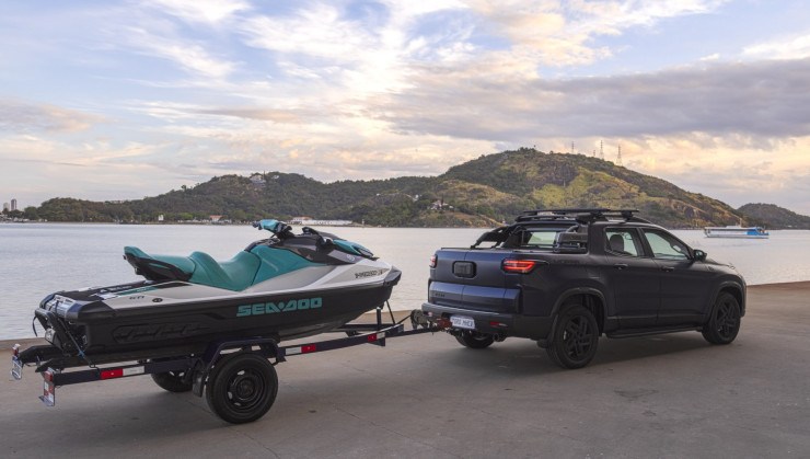 Engate reboque Fiat Toro
