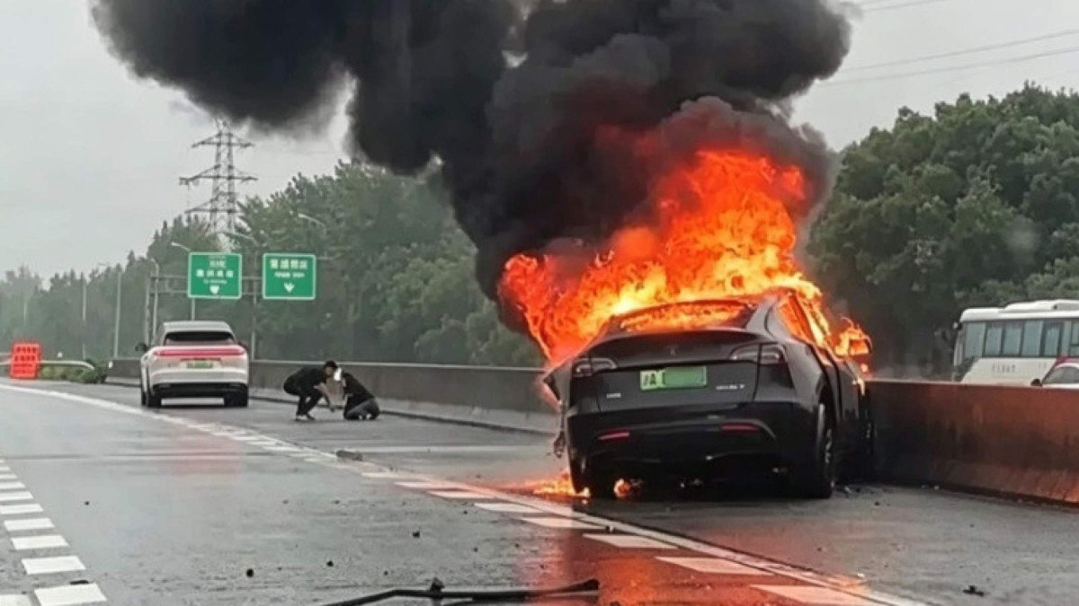 Acidente envolvendo carro da Tesla na China amplia debate sobre segurança de carros elétricos