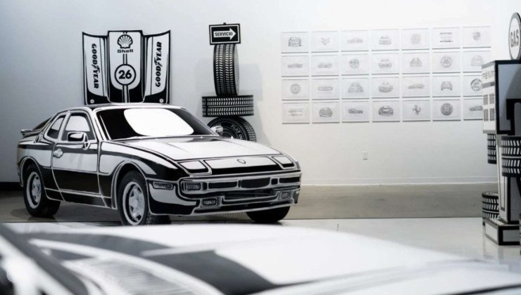 A exposi&ccedil;&atilde;o tamb&eacute;m contam com um exemplar de um Porsche 944