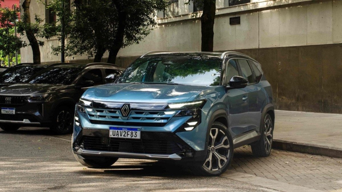 O Renault Boreal, sucesso na Turquia, j&aacute; est&aacute; em solo brasileiro e aguarda a chegada da vers&atilde;o h&iacute;brida em 2027