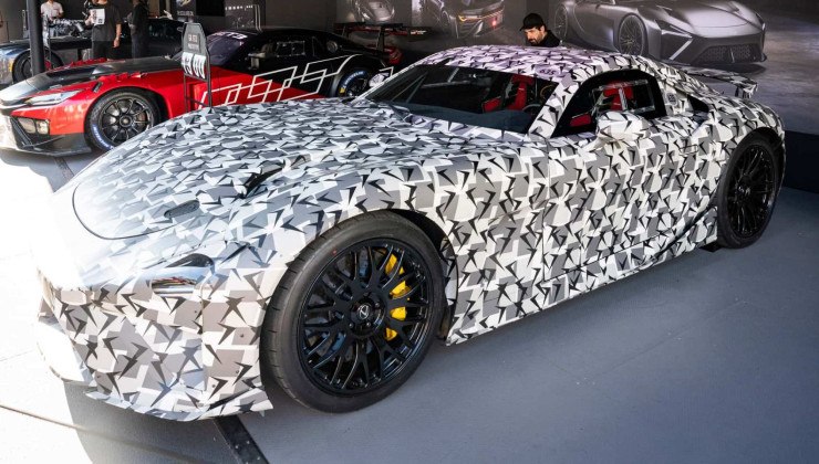 Lexus LFA 2027 &eacute; visto em testes