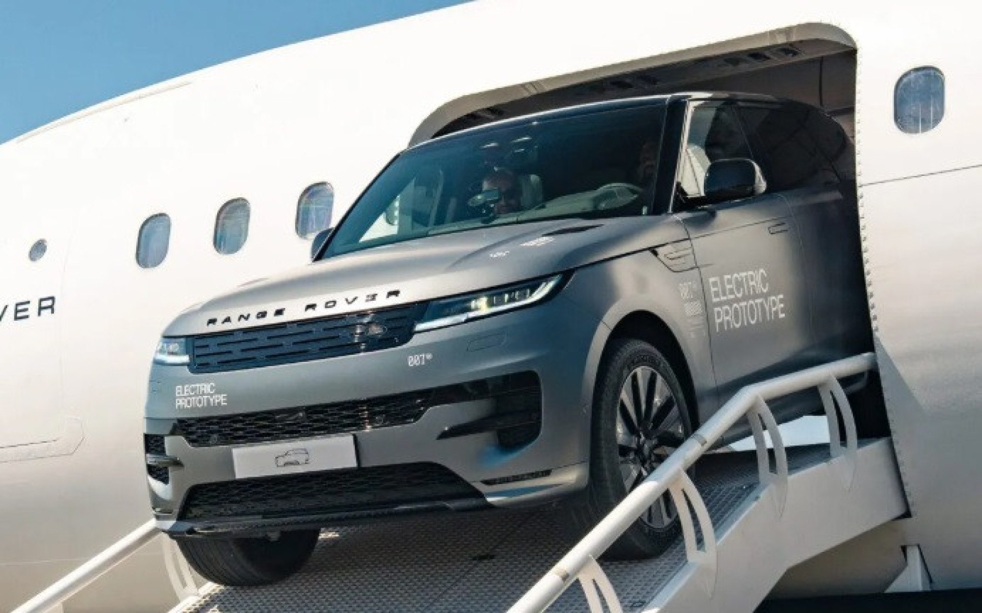 Prot&oacute;tipo do novo Ranger Rover el&eacute;trico 