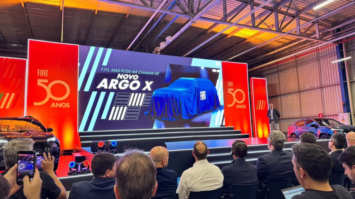 Fiat anuncia que Argo X chegará em breve no mercado brasileiro
