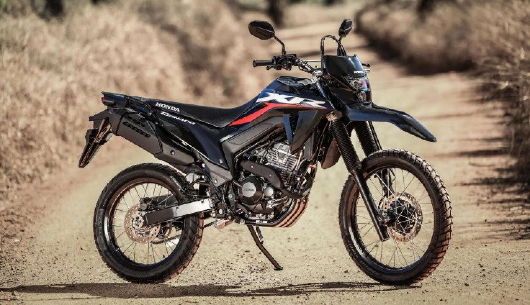Honda XRL300 Tornado