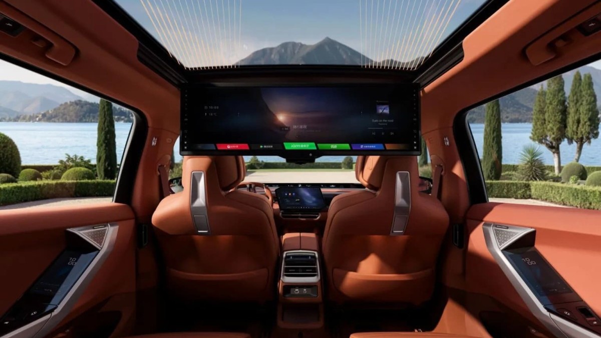 Tela auxiliar é exclusividade da versão chinesa do BMW X5 e iX5