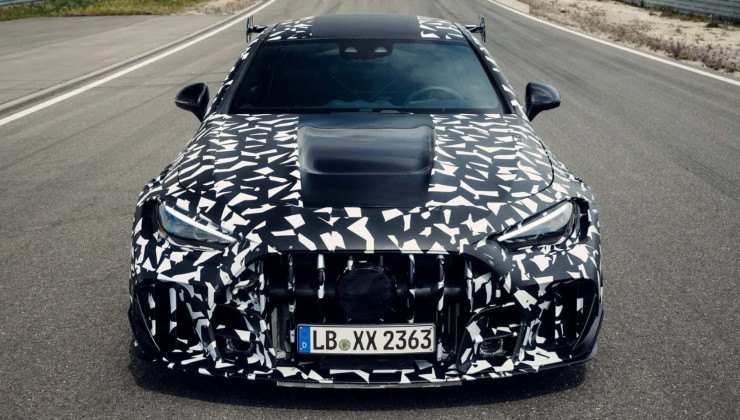 O prot&oacute;tipo faz parte da linha especial Mythos, derivada do CLE Coup&eacute;