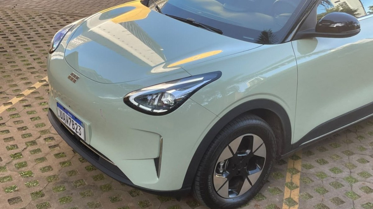 Geely EX2