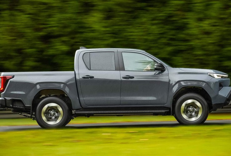 Toyota Hilux 2027