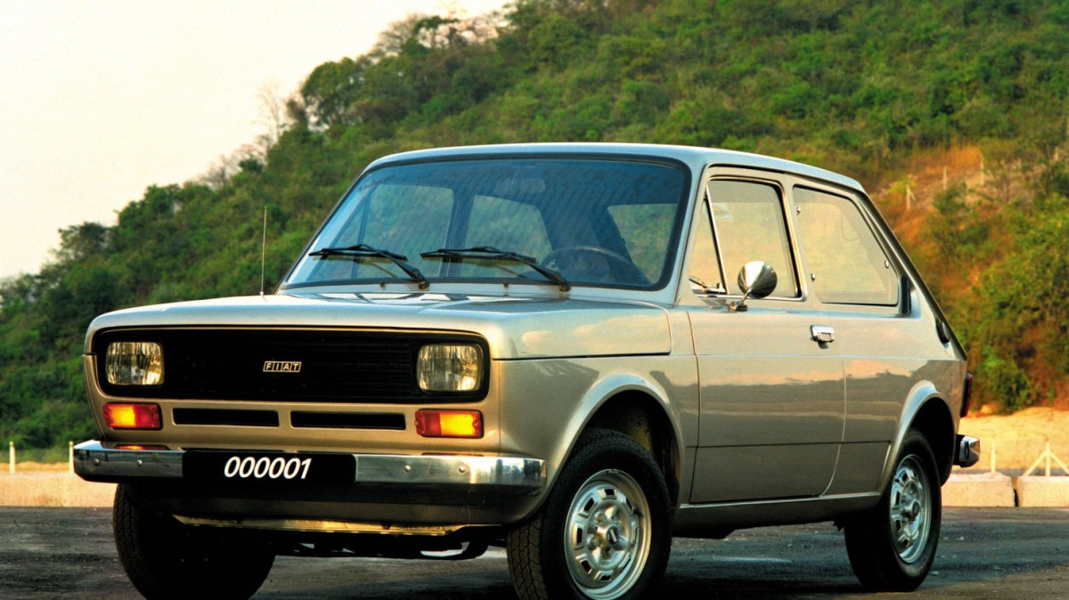 Primeiro 147 fabricado pela Fiat: 000001