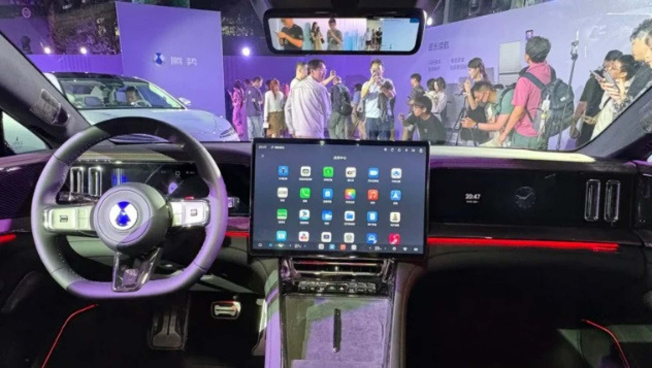Interior do Denza Z9S