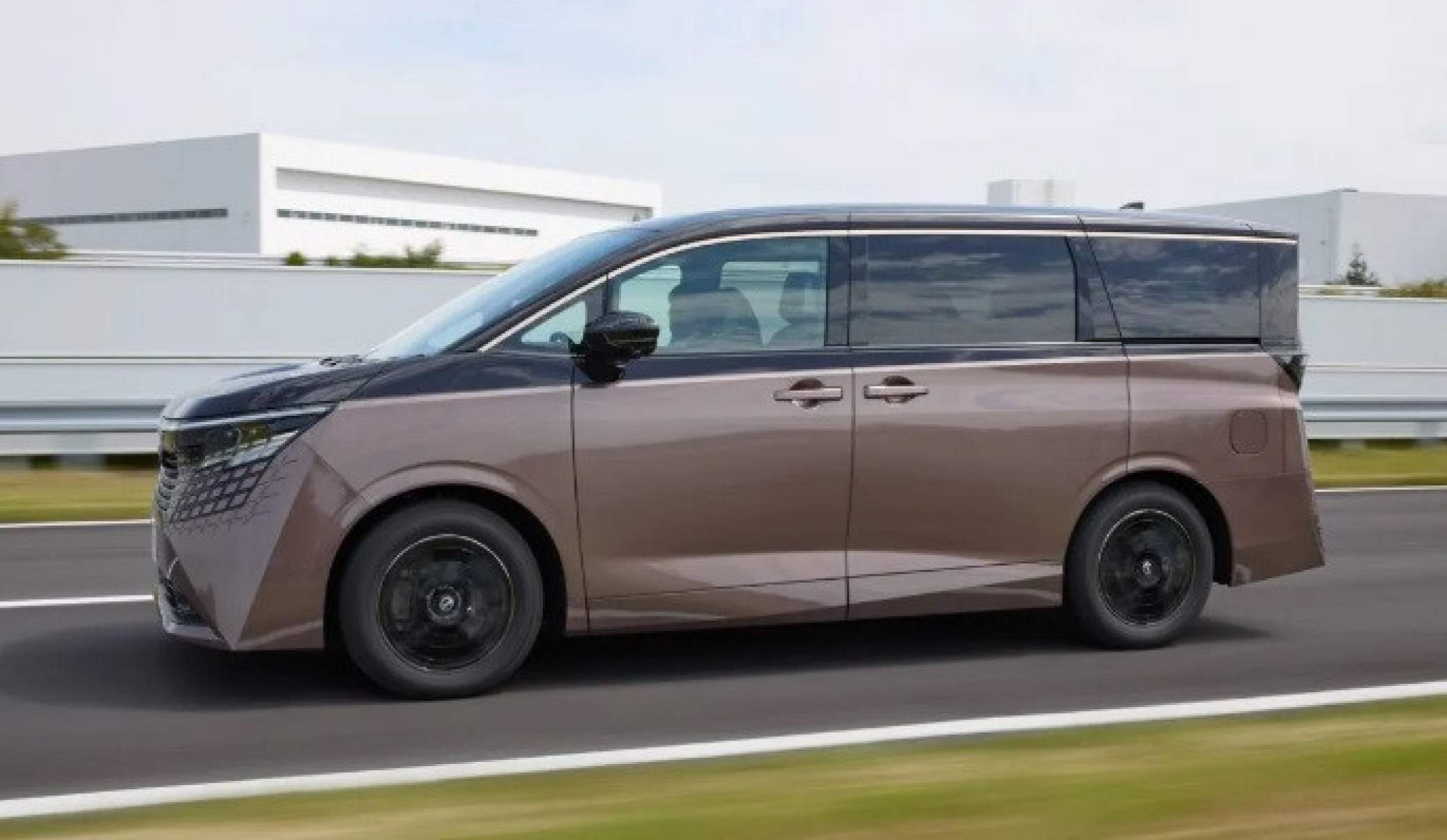 Nova minivan da Nissan tem cancelamento de ruído inédito