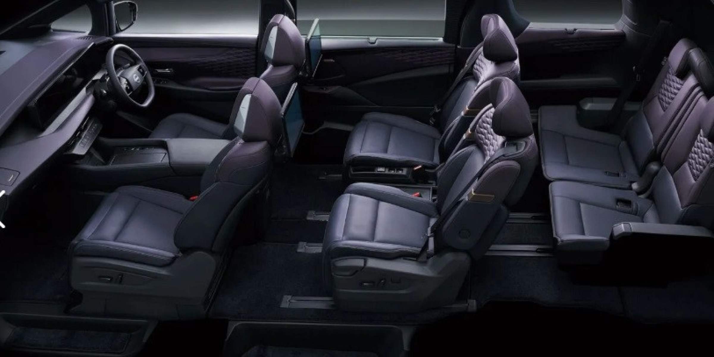 Nissan Elgrand tem cancelamento de ru&iacute;do in&eacute;dito