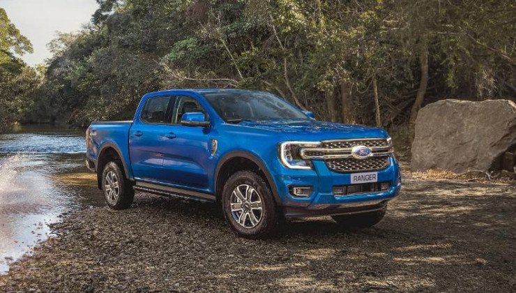 A Ford Ranger, l&iacute;der do segmento de picapes m&eacute;dias no Brasil, em destaque refor&ccedil;ando sua robustez e versatilidade -  (crédito: Divulga&ccedil;&atilde;o/Ford)