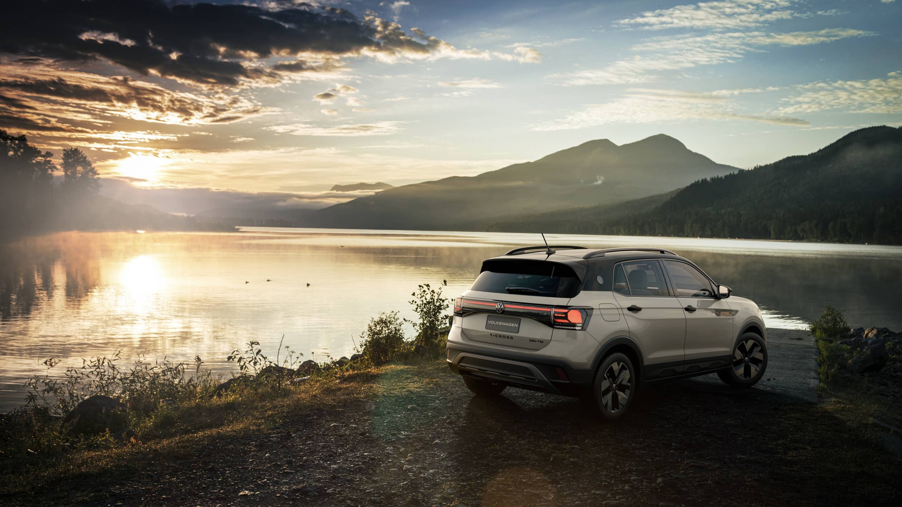 A linha 2027 do Volkswagen T-Cross, l&iacute;der de vendas, mant&eacute;m sua presen&ccedil;a marcante com atualiza&ccedil;&otilde;es para maior conforto e economia -  (crédito: VW/Divulga&ccedil;&atilde;o)