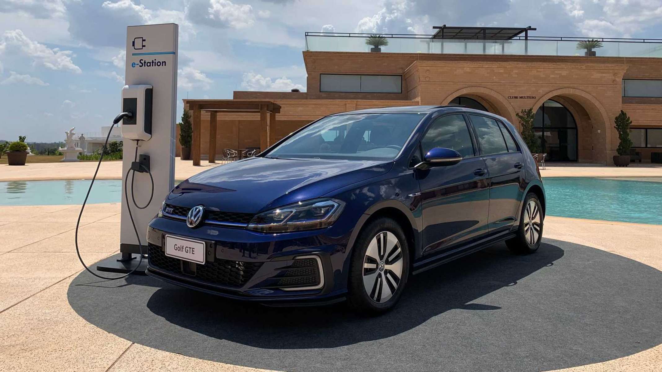 Golf GTE: um híbrido que chegou cedo demais ao Brasil