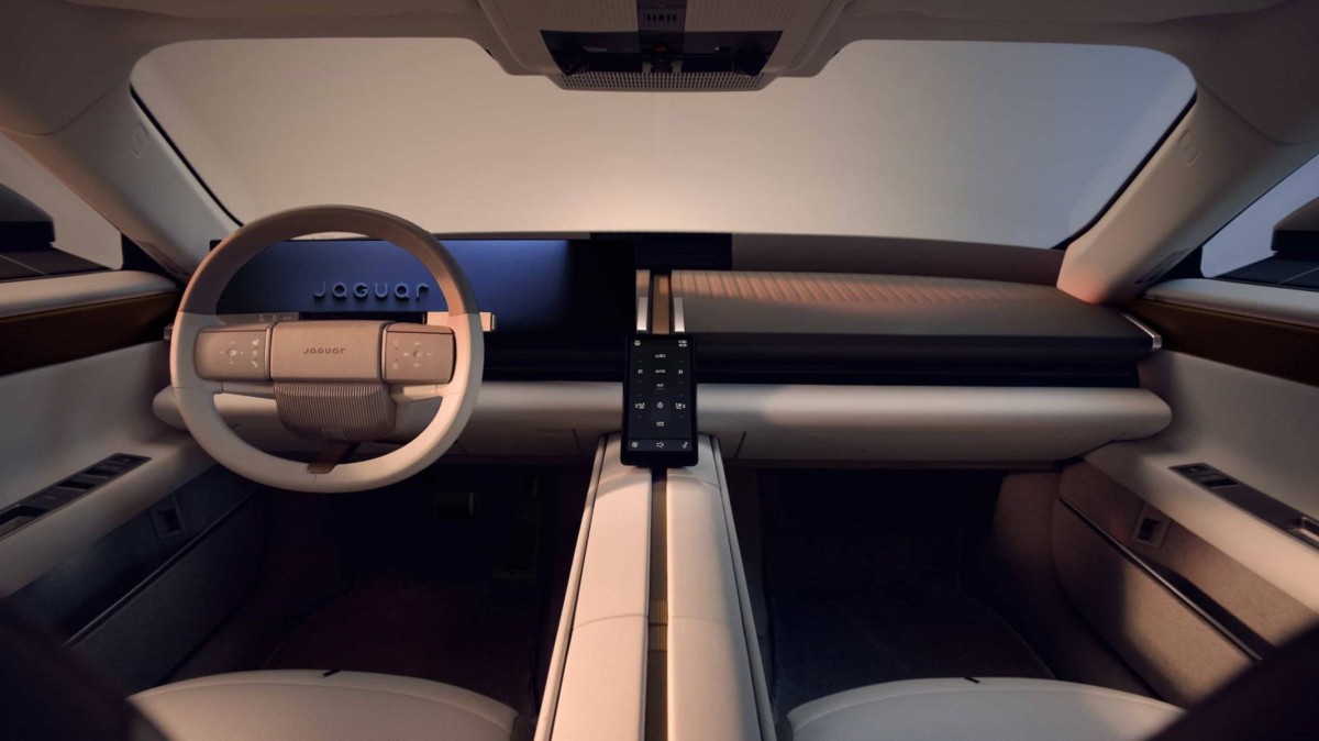Interior Jaguar Type 01