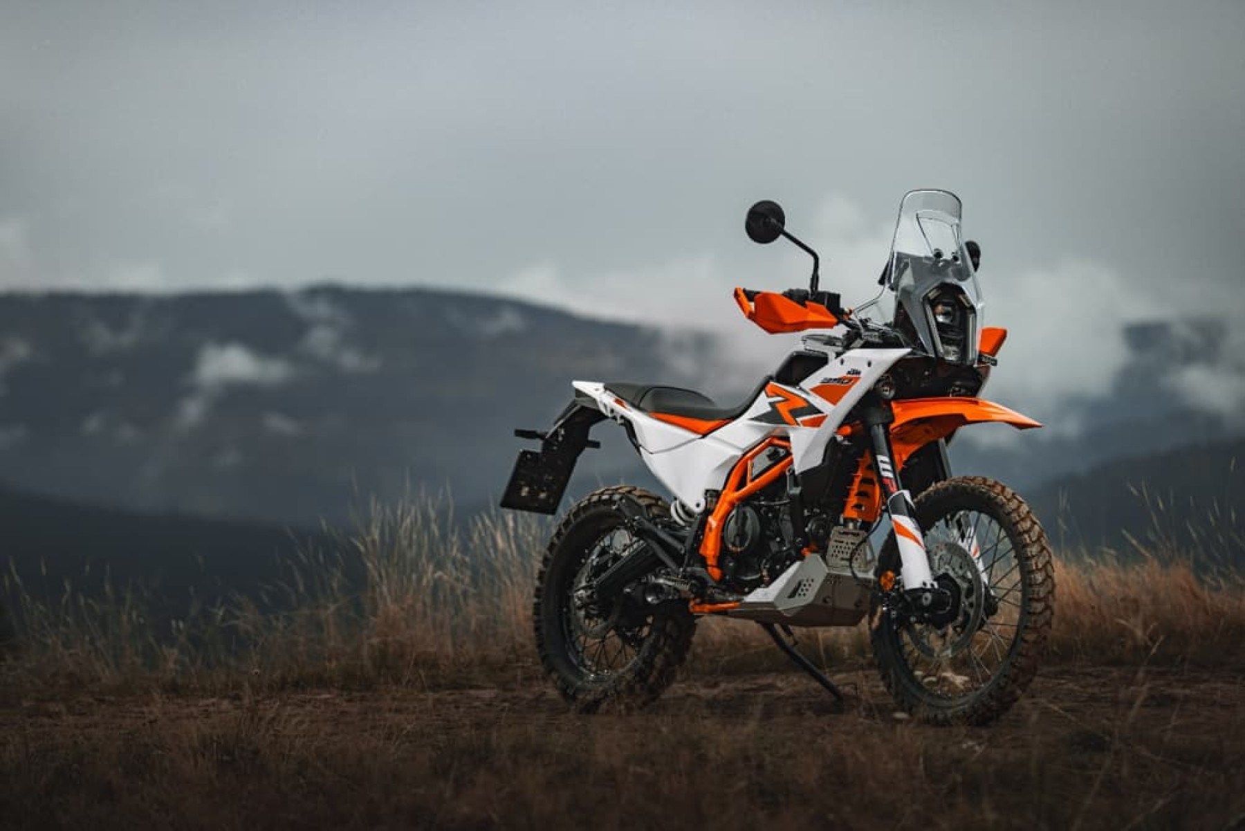 KTM 390 Adventure R e X iniciam nova fase da marca no Brasil; veja