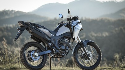 Honda Sahara 300 dispara nas vendas e chega perto de recorde histórico
