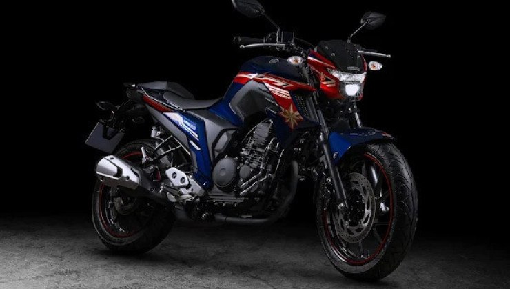 Fazer FZ25 Capit&atilde; Marvel