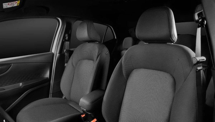 Fiat Pulse BlackMotion mant&eacute;m bancos em tecido