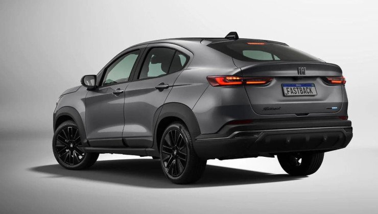 Fiat Fastback BlackMotion 2027