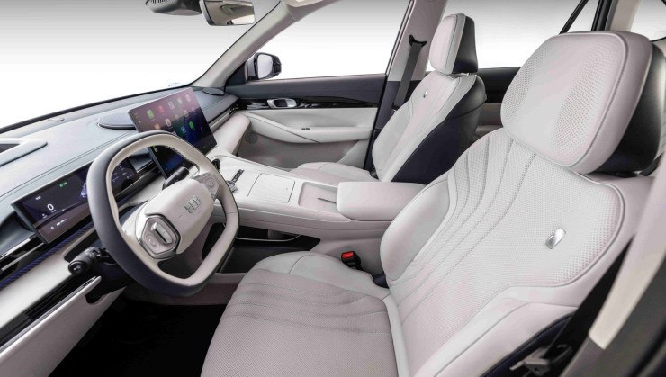 Couro branco "White Ivory" agora faz parte da linha do EX5 el&eacute;trico