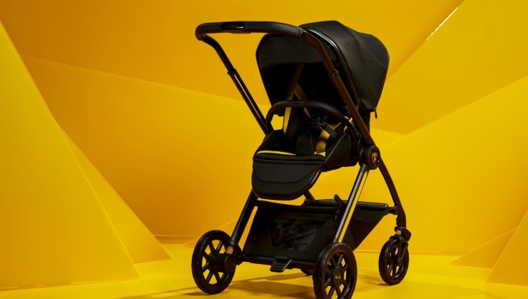 Carrinho de bebe da Lamborghini