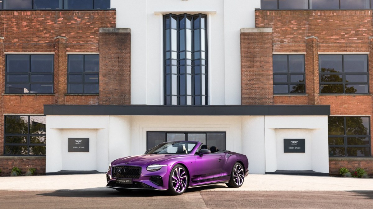 Bentley Continental GTC exclusivo em celebração aos 80 anos de produção da marca em Crewe, na Inglaterra